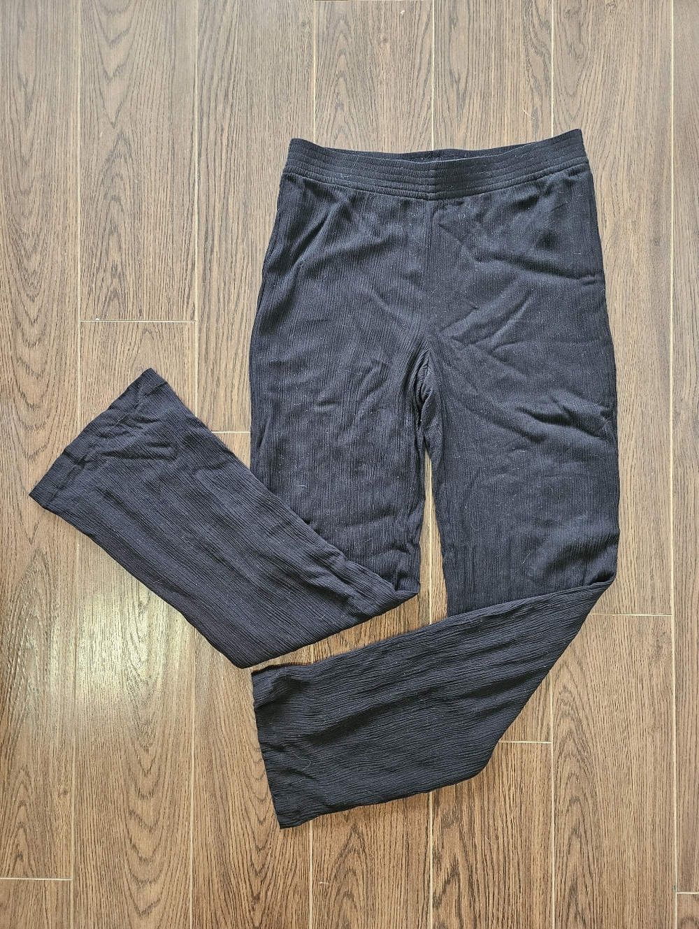 Aritzia Babaton Tribute Pant Black Mid-Rise Crinkle-Texture Pants Size Small